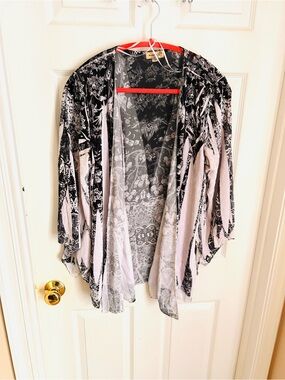 Black and White Floral Open Front Cardigan